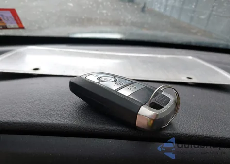 2020 Ford Explorer Xlt из США, поврежденный, VIN 1FMSK8DH8LGA87784